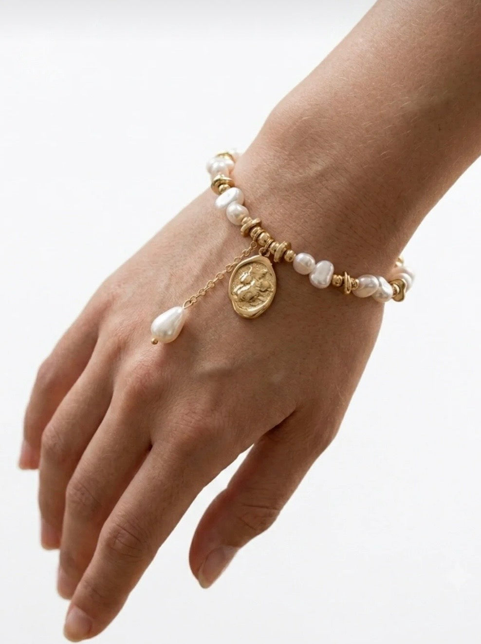 XIUPING İNCİLİ VINTAGE 14K
BİLEKLİK